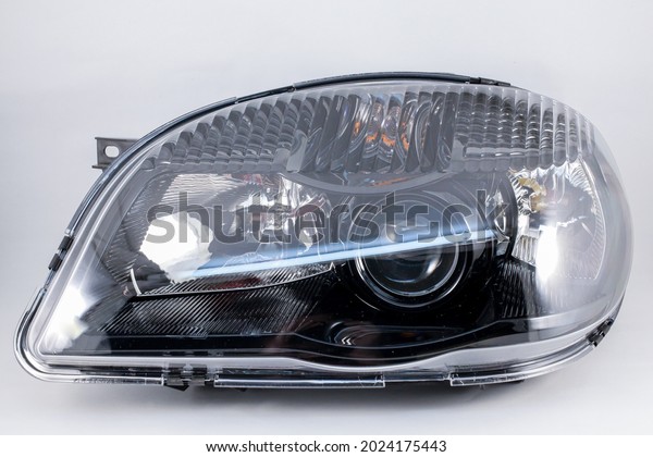 The head lamp.\
Spare part for car\
lighting.