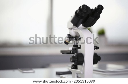 The head microscope on the background laboratory