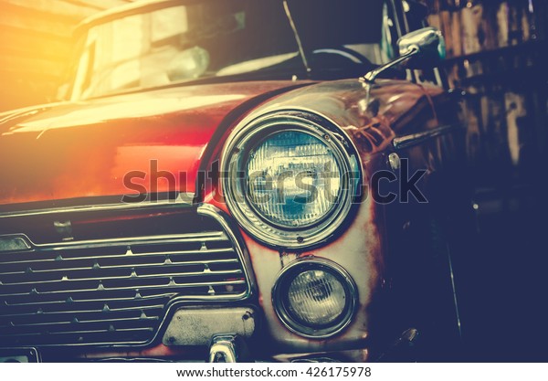 Headlight lamp vintage\
car