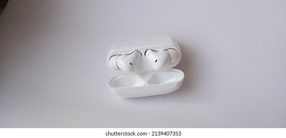 headphone music stile white airpods air 