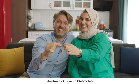 14,277 Hijab House Images, Stock Photos & Vectors | Shutterstock