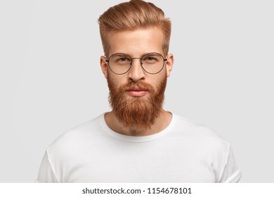 Imagenes Fotos De Stock Y Vectores Sobre Beard Shutterstock