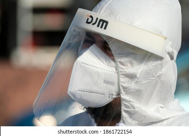 A Health Worker Wearing Personal Protective Equipment During A Free COVID-19 Testing In Los Angeles, Wednesday, Nov. 25, 2020.  (Ringo Chiu Via AP)