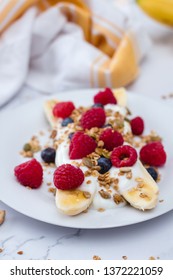 Healthy Breakfast Banana Split 