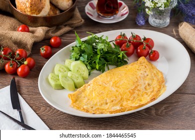 Healthy breakfast food, Stuffed egg omelette with vegetable