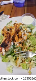 Healthy Buffalo Chicken Salad Lunch