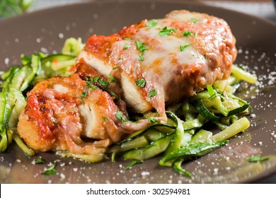 Healthy Chicken Parmesan With Zucchini 