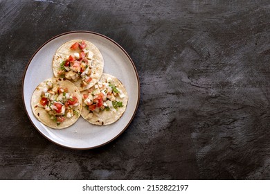 Healthy Chicken Street Tacos With Salsa