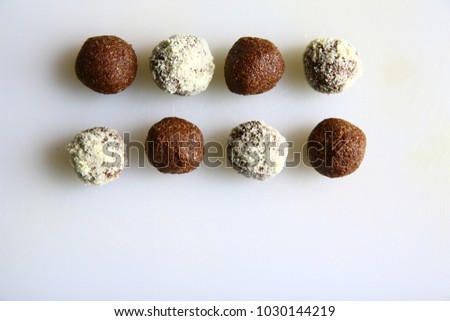 Healthy energy balls