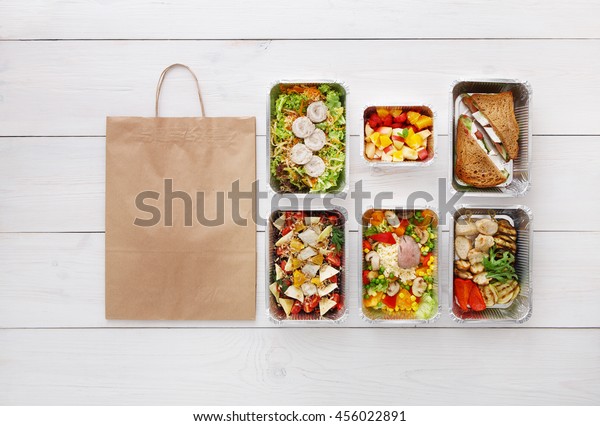 Entrega De Comida Saludable Comidas Diarias Foto De Stock Editar Ahora