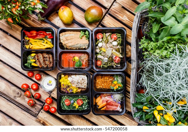 consegna della preparazione del pasto per la perdita di peso