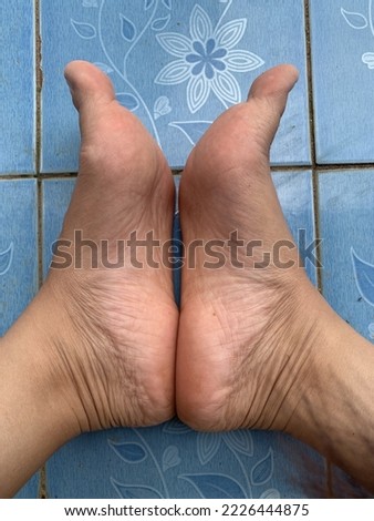 Healthy foot women in the floor
