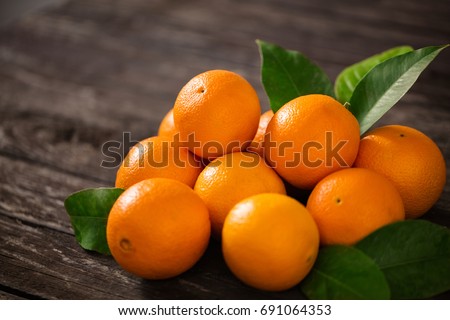 Healthy fruits, orange fruits background many orange fruits - orange fruit background
