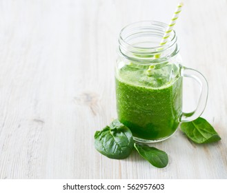 healthy green spinach smoothie Stock Photo