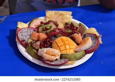 Healthy lifestyle fruitsalad nutritious food plate