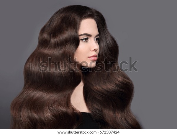 Healthy Long Wavy Hair Brunette Girl Stockfoto Jetzt