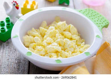 Healthy Nutrition For Baby - Creamy Scrambled Eggs