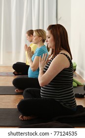 Healthy prenatal lifestyle, yoga class