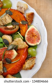 Healthy Pumpkin Salad with figs, mushrooms, croutons and grapes
