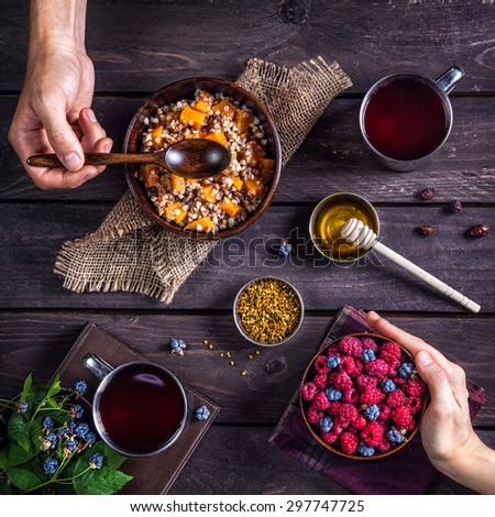 Similar – Zutaten für ein gesundes Frühstück mit Joghurt, Beeren und Chiasamen. Eine leere Schüssel, Draufsicht.