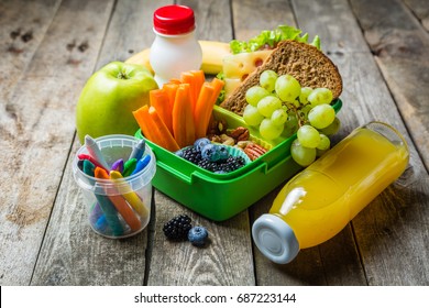 Healthy school lunch box - Shutterstock ID 687223144
