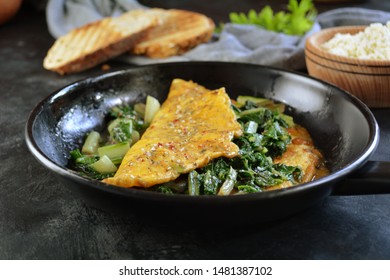 Imagenes Fotos De Stock Y Vectores Sobre Omelet With Spinach