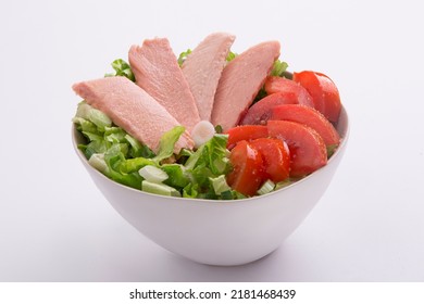 Healthy tuna salad with fresh tomato and lettuce 