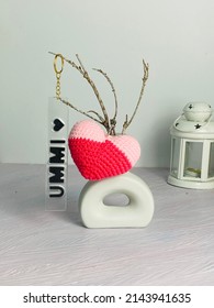 Heard Shape Knitting Key Chain With Word Ummi Means Mother. 