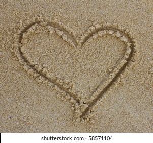 Herz Im Sand Images Stock Photos Vectors Shutterstock