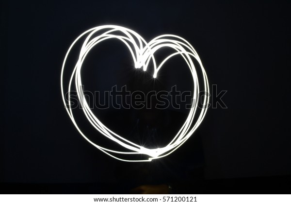 Heart light line white\
color
