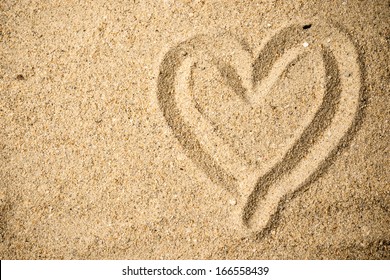 Herz Im Sand Images Stock Photos Vectors Shutterstock