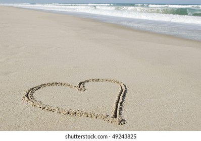 4,972 Heart written on sand Images, Stock Photos & Vectors | Shutterstock