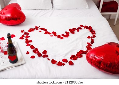 2,633 Heart Shape Made From Red Rose Petals Images, Stock Photos