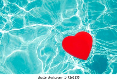 955 Heart pool float Images, Stock Photos & Vectors | Shutterstock