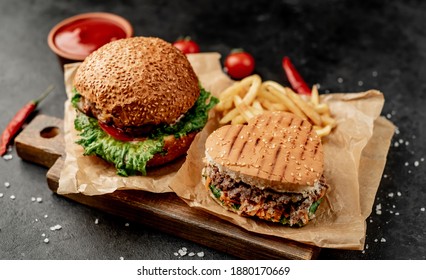 785 Heart shaped burger Images, Stock Photos & Vectors | Shutterstock