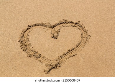 4,966 Heart written in sand Images, Stock Photos & Vectors | Shutterstock