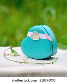 Heart-shaped Jewelry Gift Box 