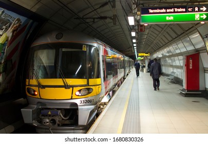 Heathrow Express Train London UK 2012/04/08