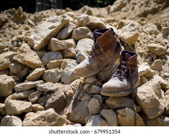 175 Steel toed boots Images, Stock Photos & Vectors | Shutterstock