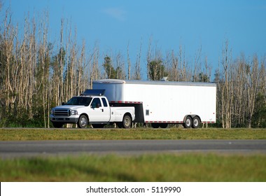 Heavy Duty Pickup Truck And Trailer