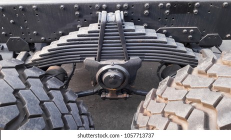 Heavy Leaf Spring Suspension Of Truck