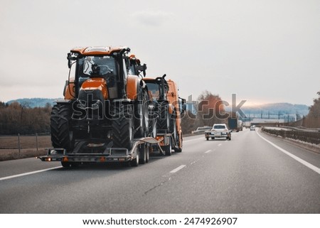 Heavy Lift Flatbed Truck Towing Tracktor For Agricultural Purposes