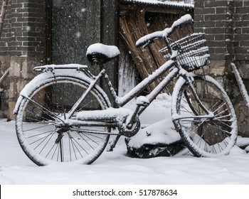 Heavy Snow In The Bike