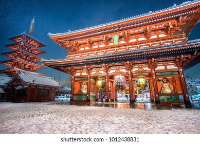 Heavy Snow Blizzard In Tokyo - Sensoji-ji, Temple In Asakusa, Japan