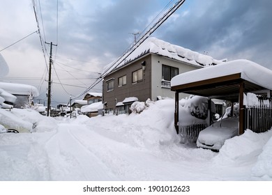 Heavy Snow Fell In A Residential Area