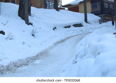 heavy snow path