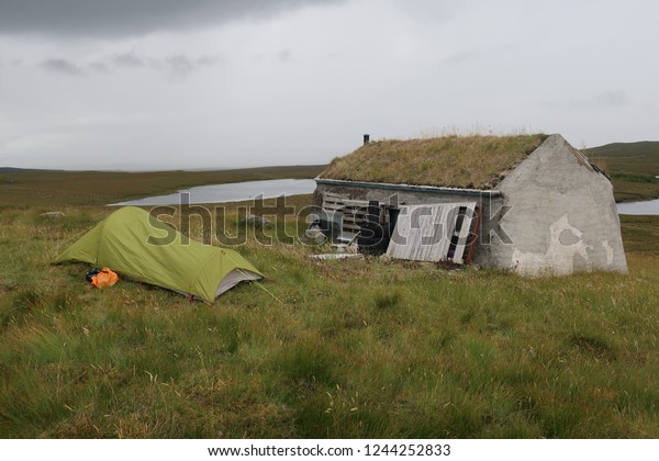 12+ Wild Camping Outer Hebrides