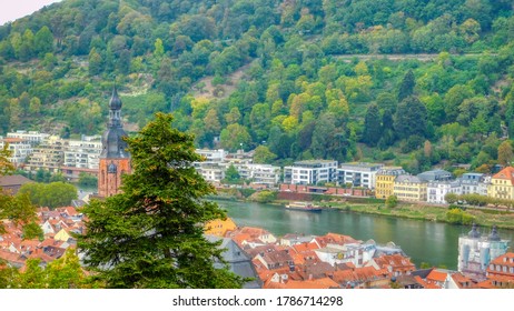 Heidelberg Is A City On The Neckar In Southwestern Germany. It Is Known For The Time-honored University That Was Founded In The 14th Century. Every Year, Heidelberg Is A Hotspot.