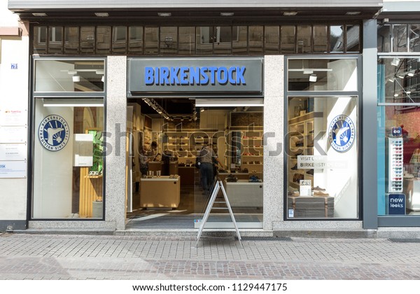 retailers that sell birkenstocks