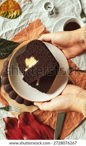 Held in a sun-warmed hand, a stack of glossy black glutinous rice cake slices feels both substantial and tender. Each piece, gleaming like polished stone, holds the deep, earthy sweetness of coconut.